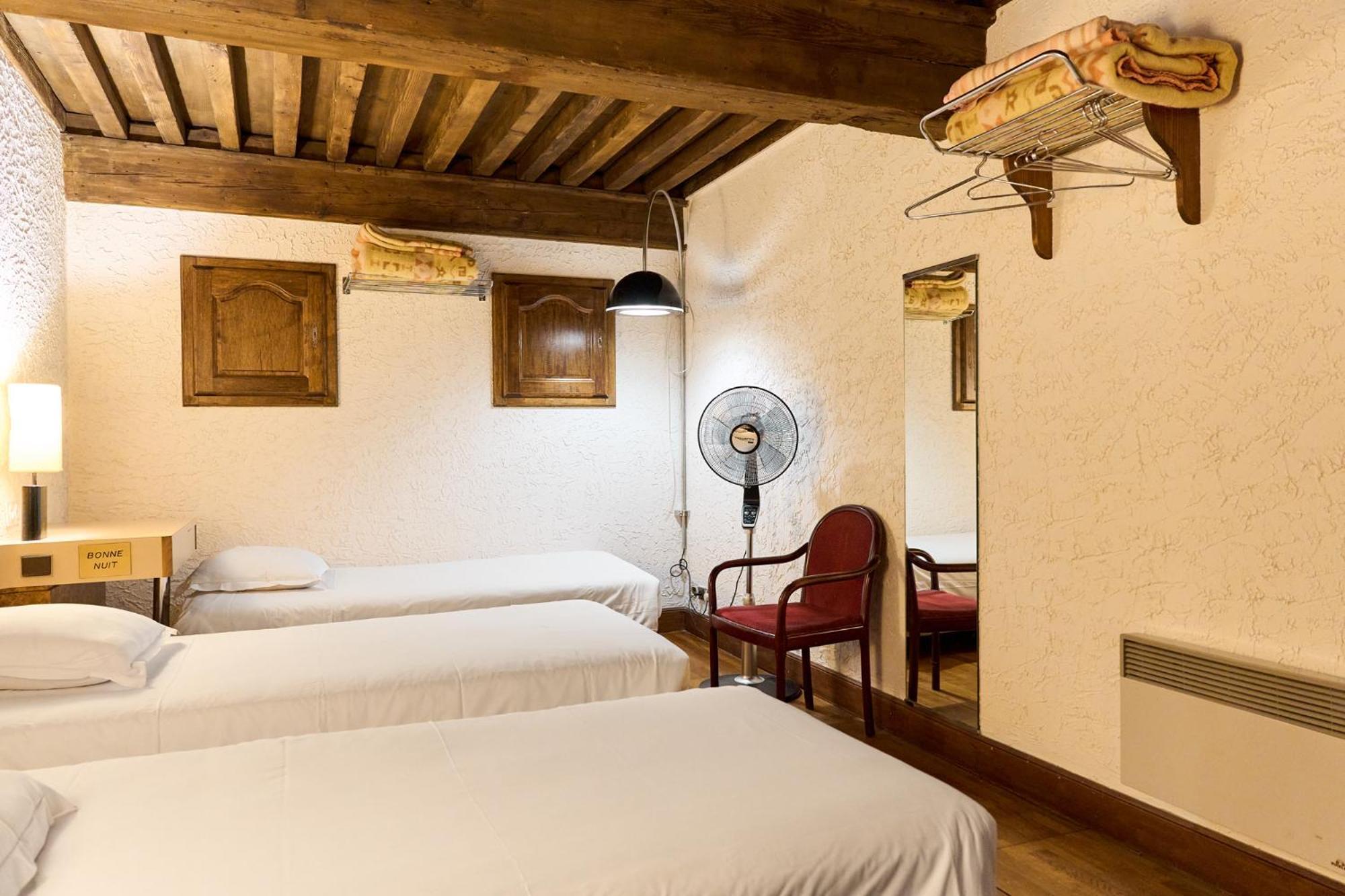 Bed and Breakfast Aux Prisons De Montagny Montagny  Exterior foto